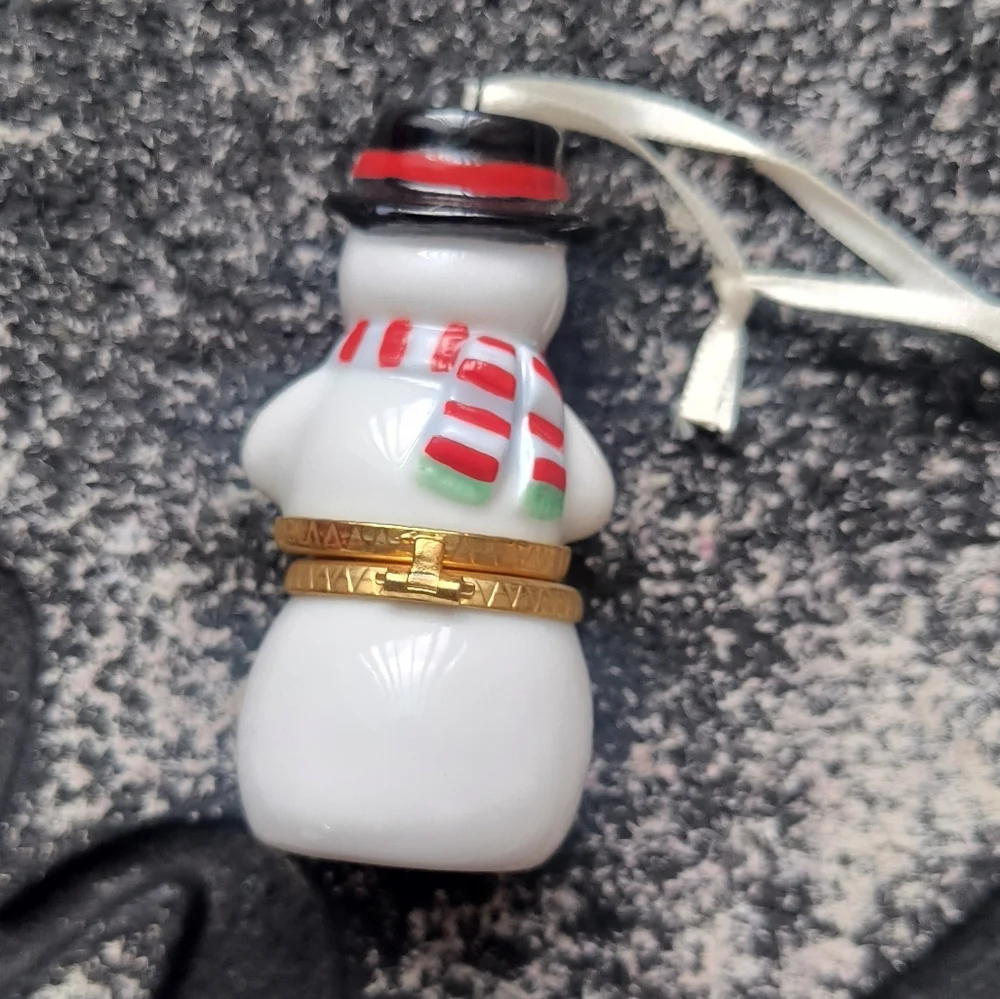 Hallmark add charm